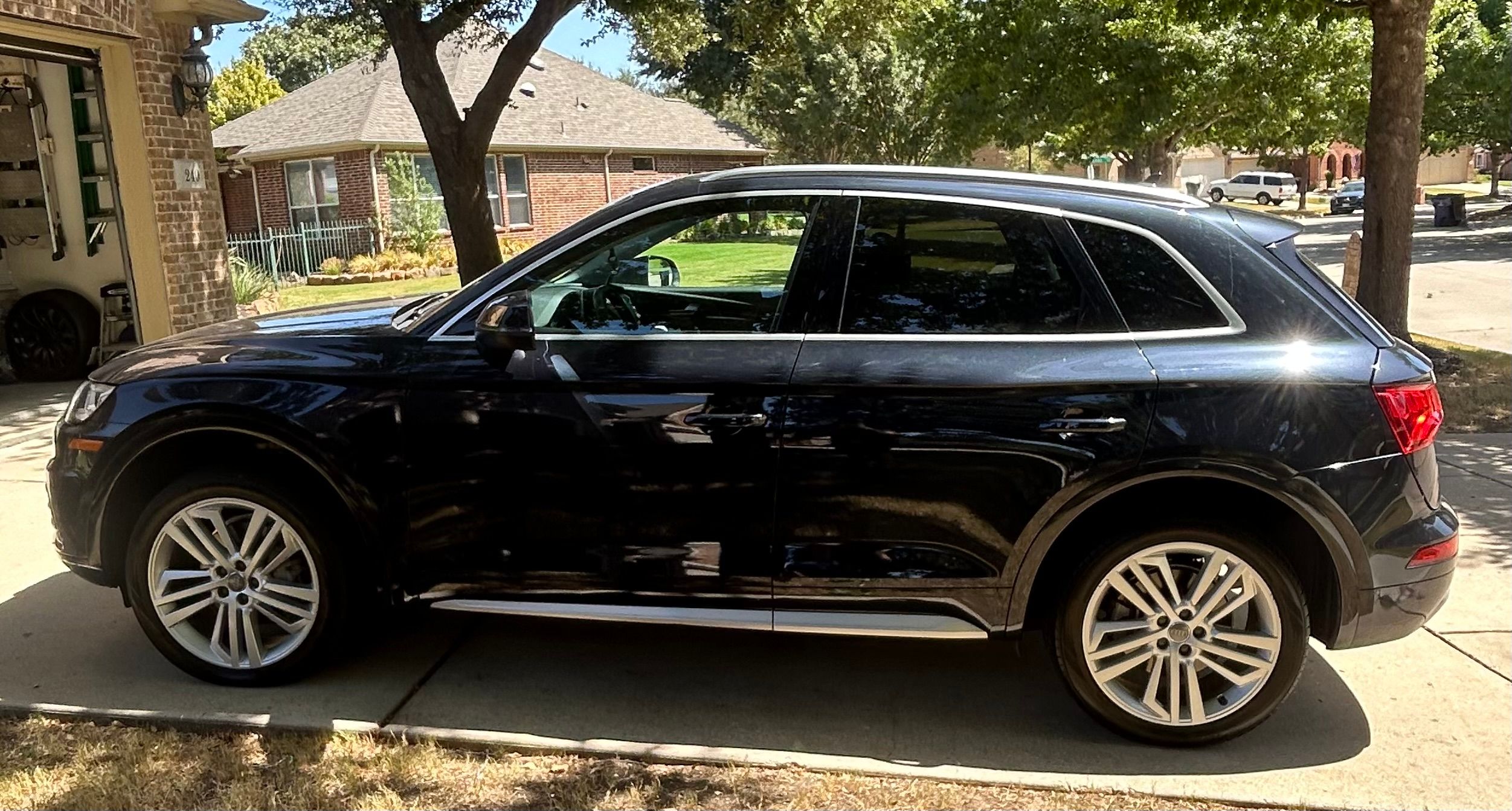 Used 2018 Audi Q5 2.0T Premium Plus w/ Premium Plus Package AWD/4WD image 10