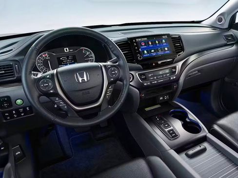 Used 2022 Honda Ridgeline RTL-E image 2