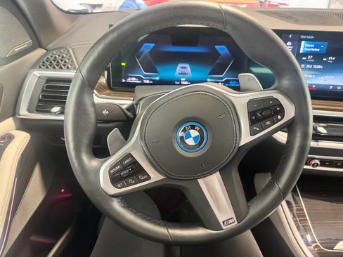 Used 2025 BMW X5 xDrive50e w/ Executive Package image 8