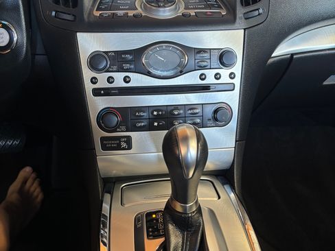 Used 2013 INFINITI G37 Sport w/ Premium Pkg image 24