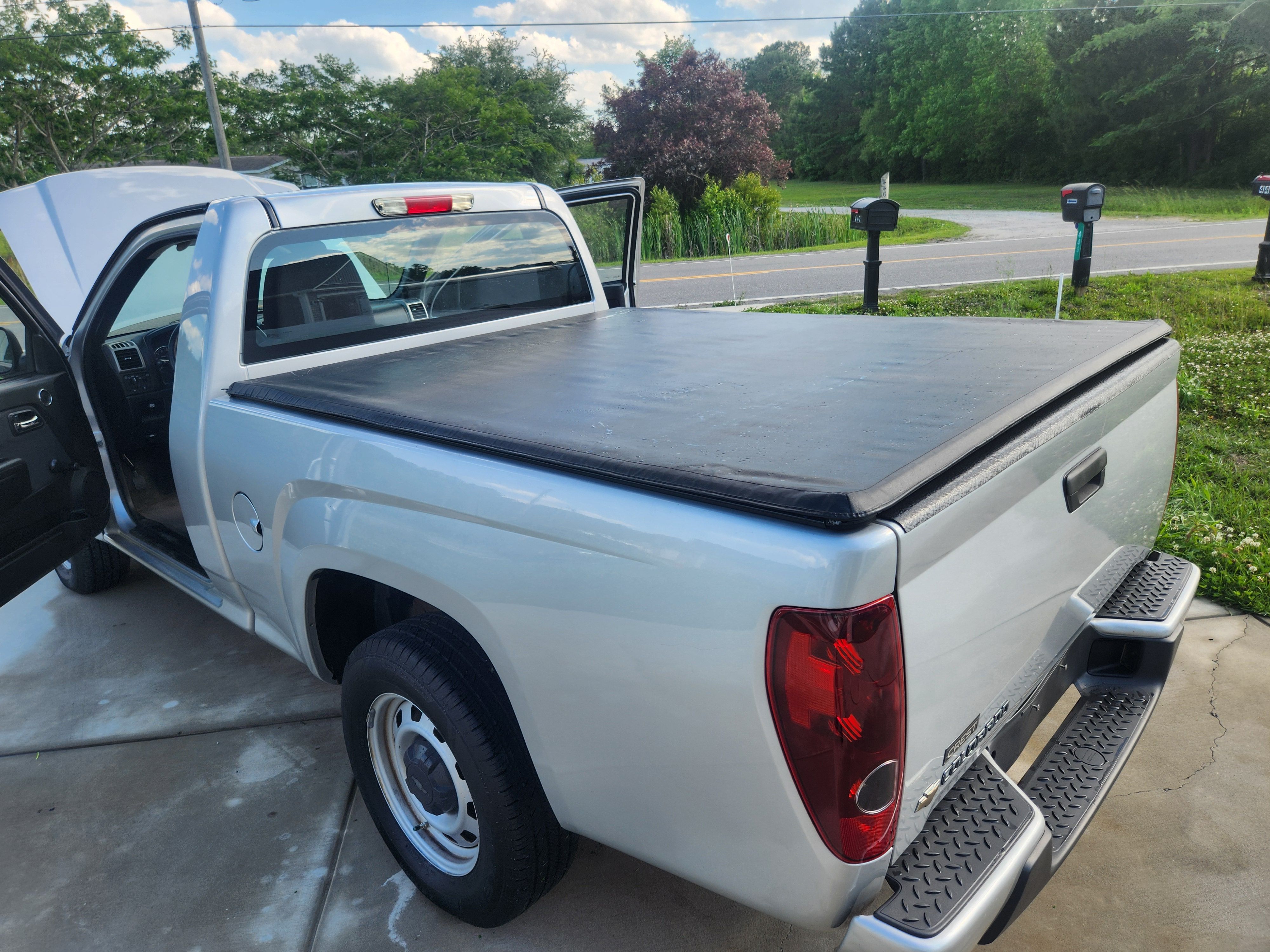 Used 2012 Chevrolet Colorado W/T RWD image 8