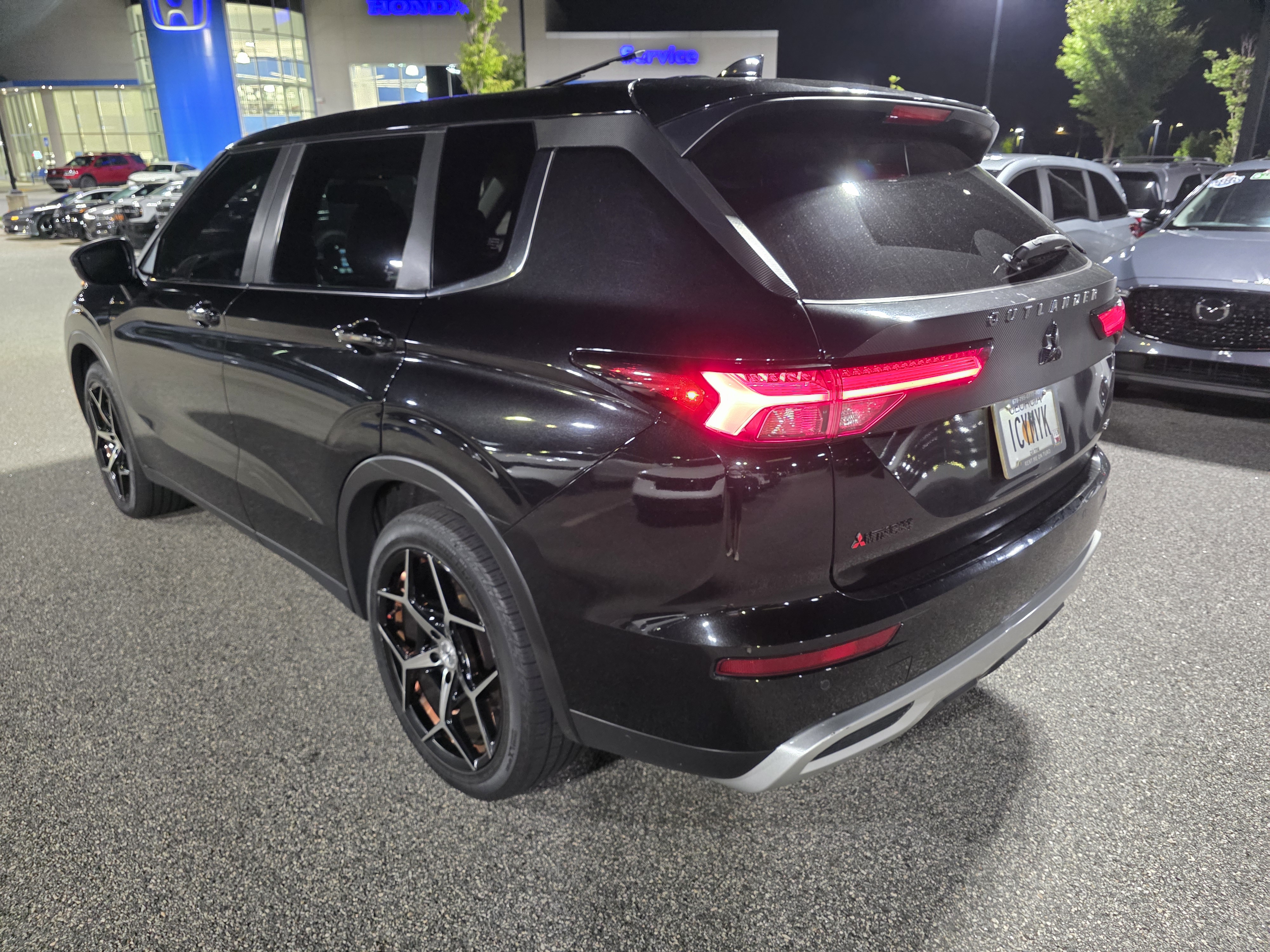 Used 2022 Mitsubishi Outlander SEL Black Edition FWD image 8