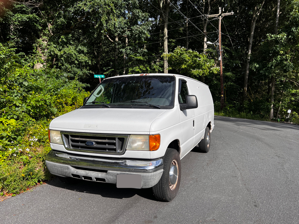 Used 2006 Ford E-350 and Econoline 350 XL RWD image 4