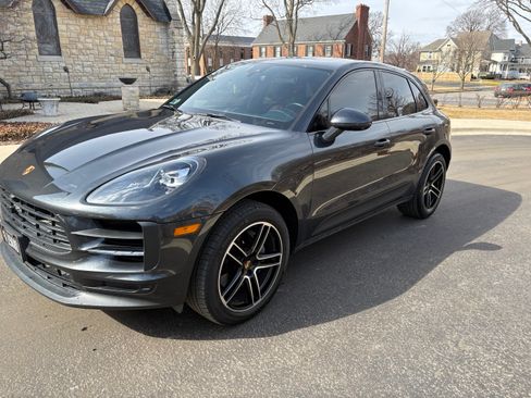 Used 2021 Porsche Macan S image 2