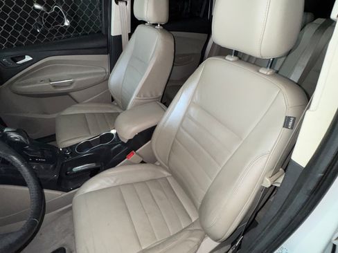 Used 2014 Ford Escape Titanium image 9