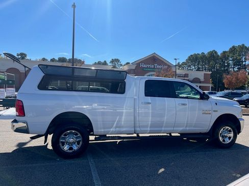 Used 2017 RAM 2500 SLT w/ Luxury Group image 17