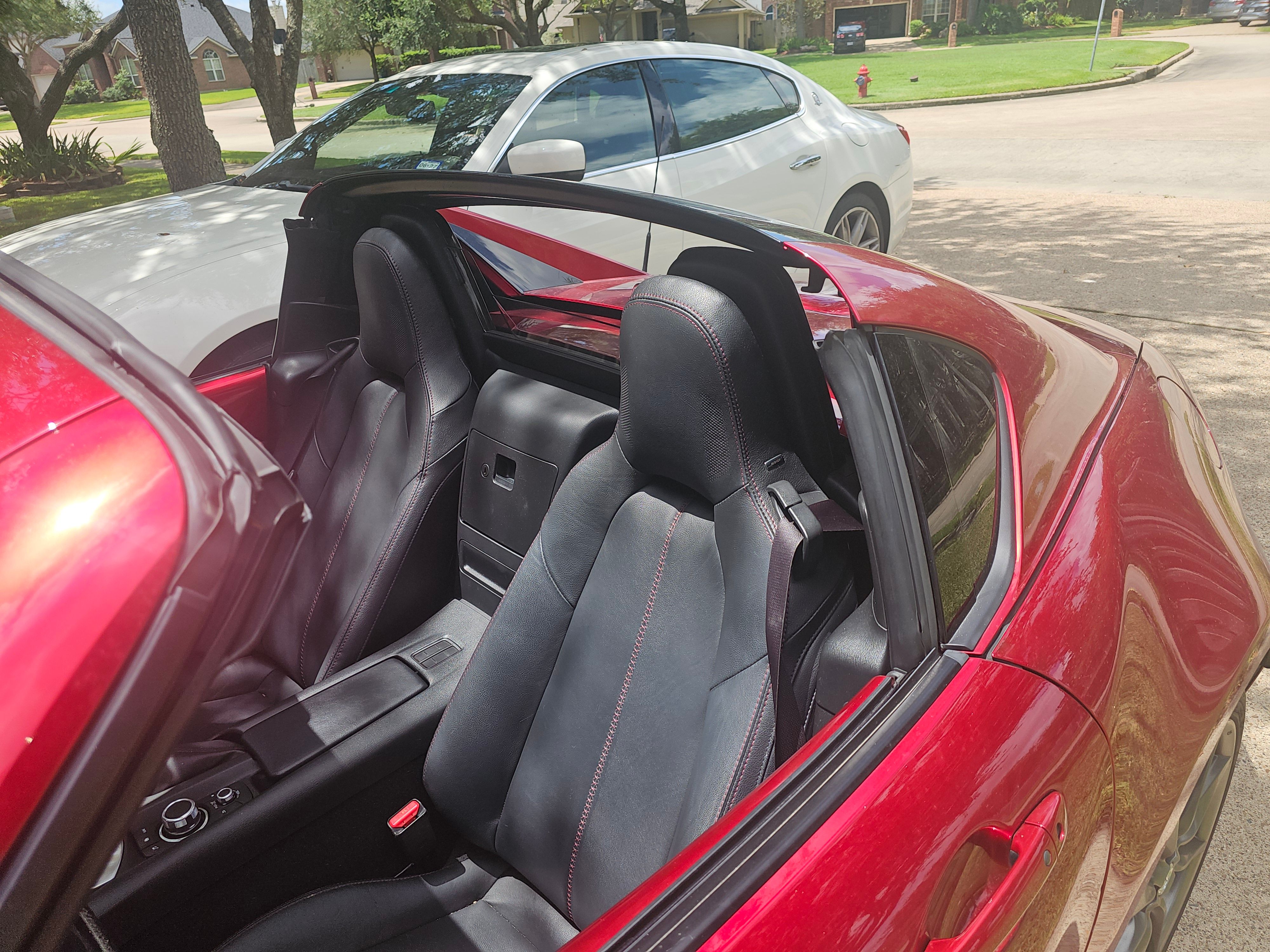 Used 2019 MAZDA MX-5 Miata RF Grand Touring RWD image 10