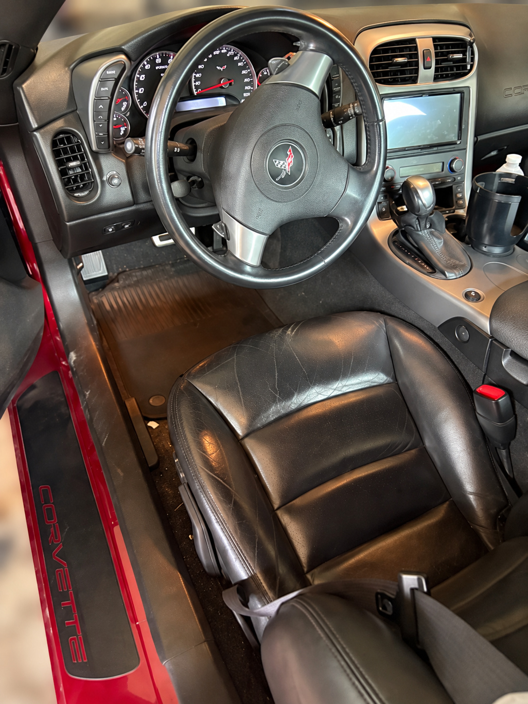 Used 2006 Chevrolet Corvette Coupe w/ Preferred Equipment Group RWD image 9