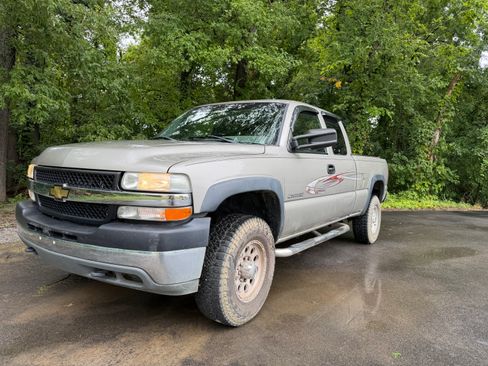 Used 2002 Chevrolet Silverado 2500 2WD Extended Cab image 6