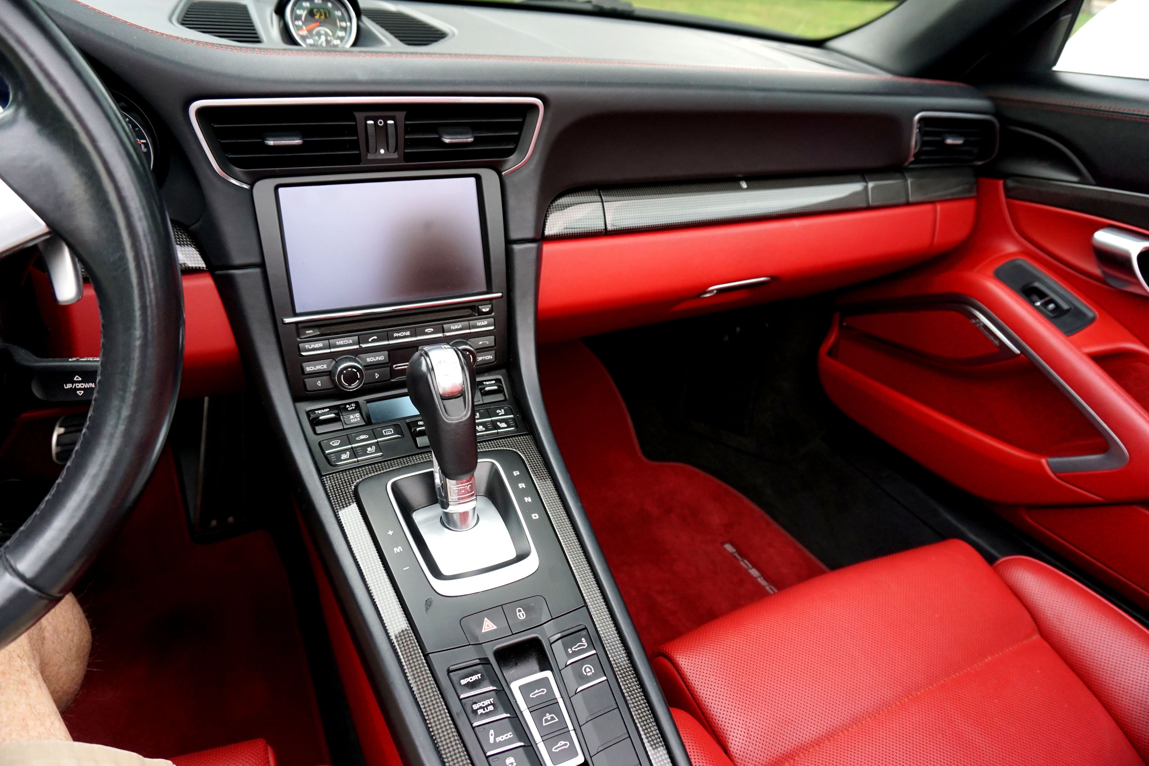 Used 2015 Porsche 911 Turbo S AWD/4WD image 10