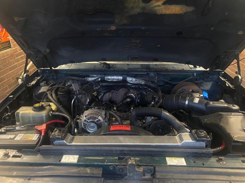 Used 1996 Ford F350 2WD Crew Cab image 6