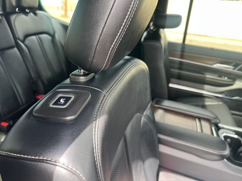 Used 2022 Jeep Grand Wagoneer Series I AWD/4WD image 17