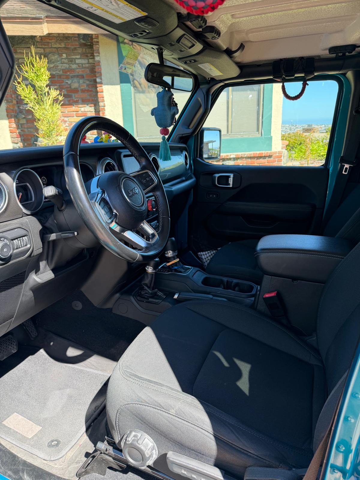 Used 2020 Jeep Wrangler Unlimited Sahara w/ Safety Group AWD/4WD image 10