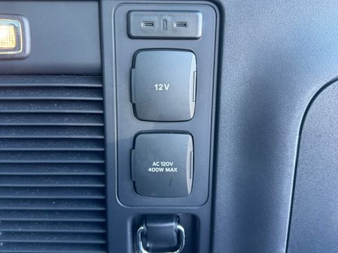 Used 2025 Ford Expedition Max Platinum w/ Platinum Ultimate Package image 31