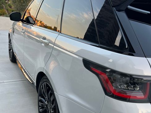Used 2019 Land Rover Range Rover Sport HSE image 4