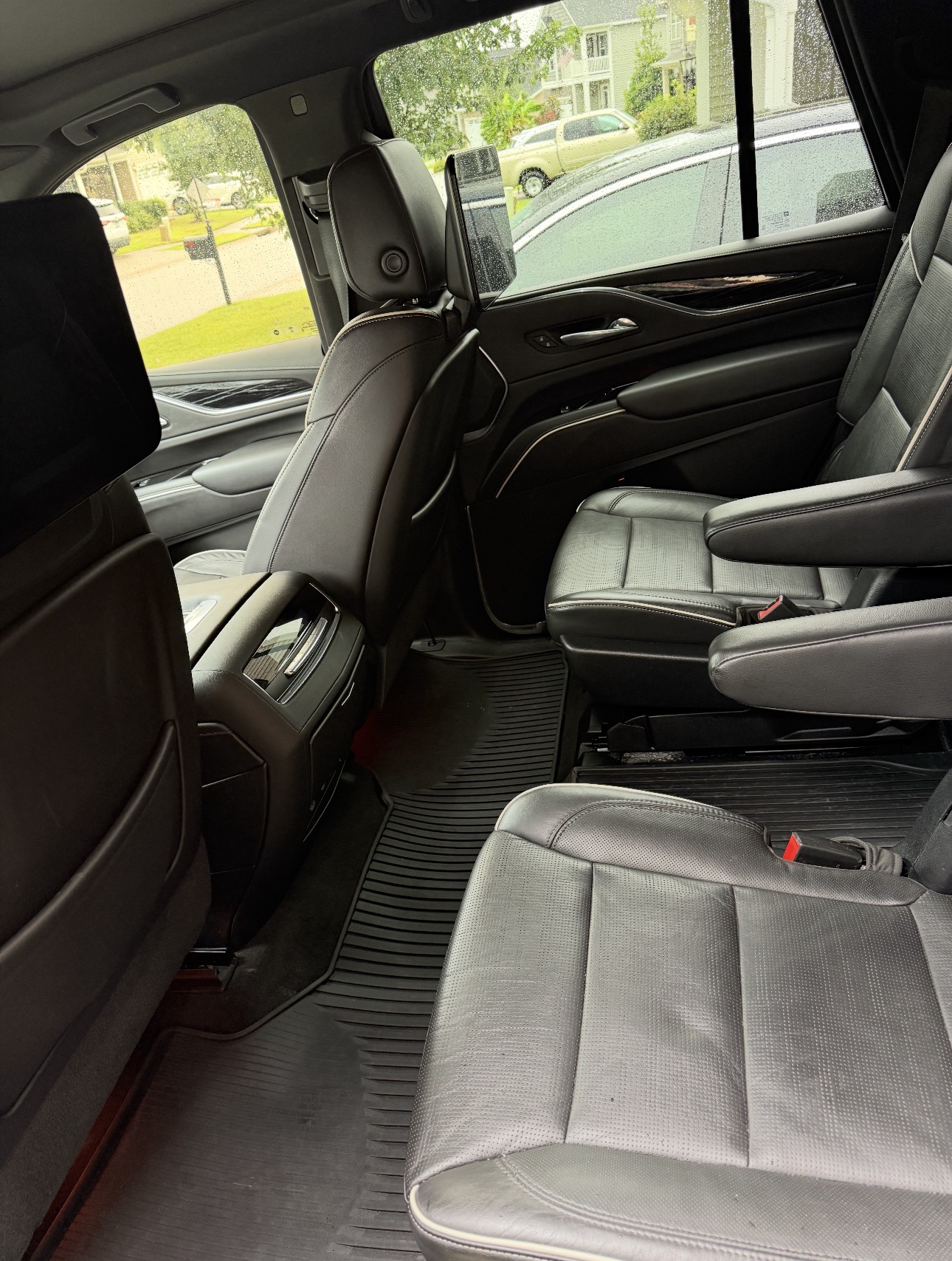 Used 2021 Cadillac Escalade Sport w/ Driver Assist Tech Package AWD/4WD image 14