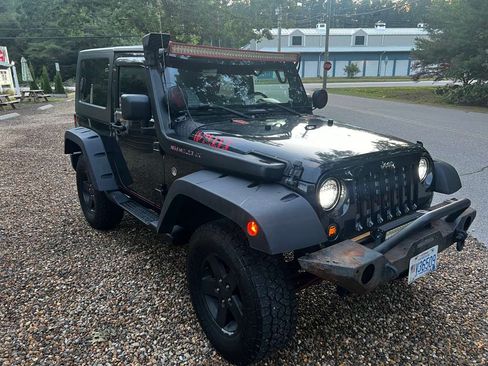 Used 2010 Jeep Wrangler Sport AWD/4WD image 4