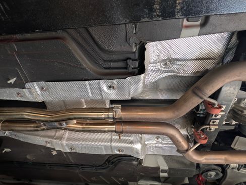 Used 2017 Maserati GranTurismo Sport image 26