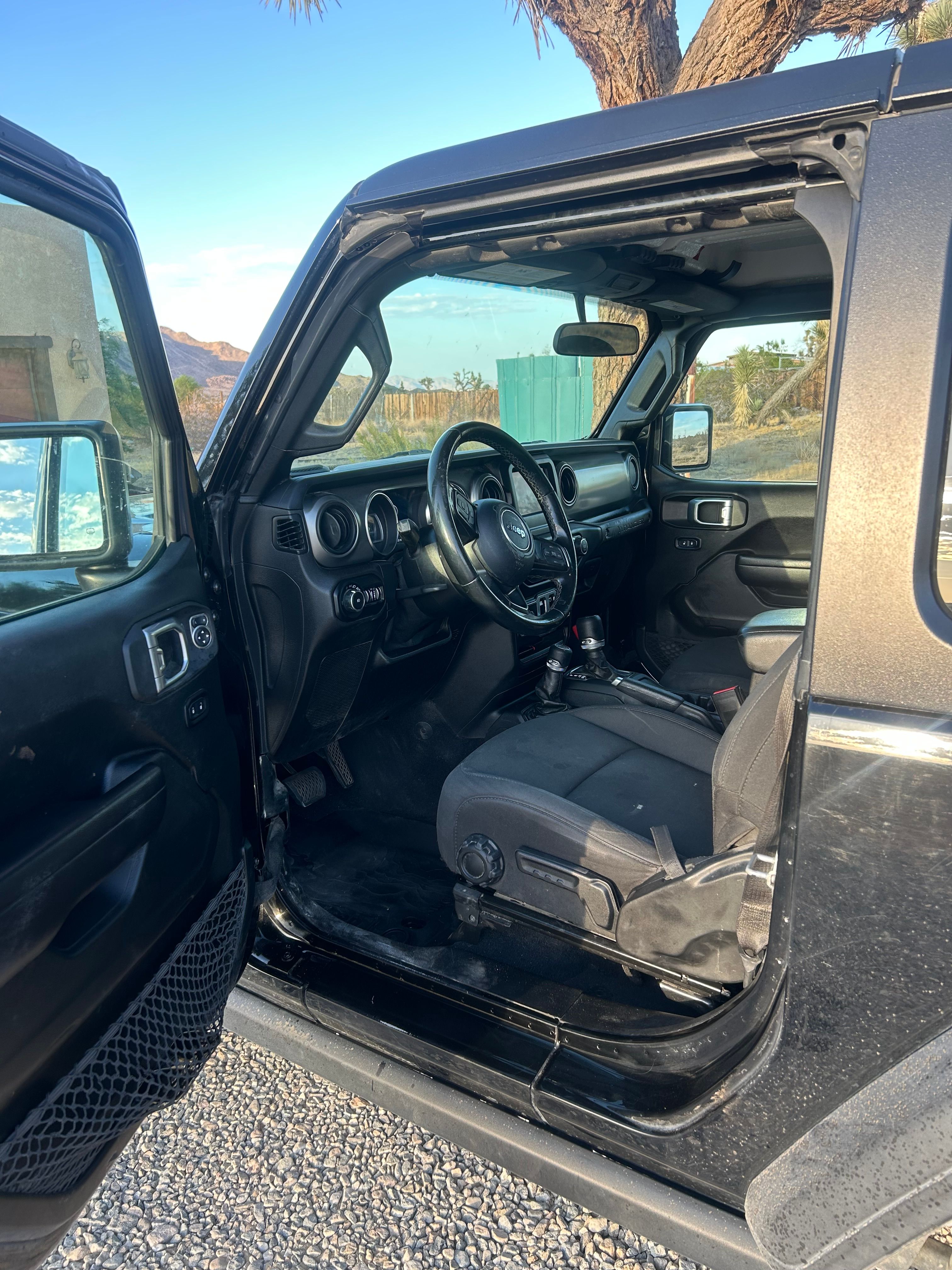 Used 2021 Jeep Wrangler Sport AWD/4WD image 10