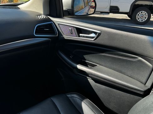 Used 2016 Ford Edge Titanium w/ Cold Weather Package image 11