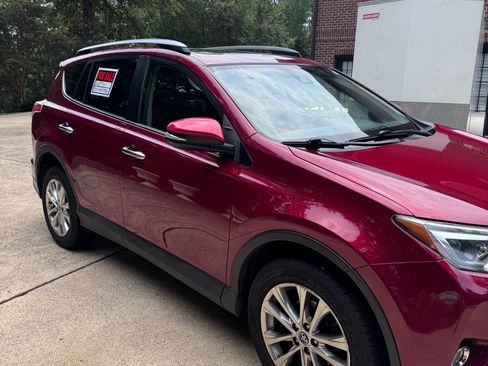 Used 2018 Toyota RAV4 Limited w/ All Weather Liner Package AWD/4WD image 4
