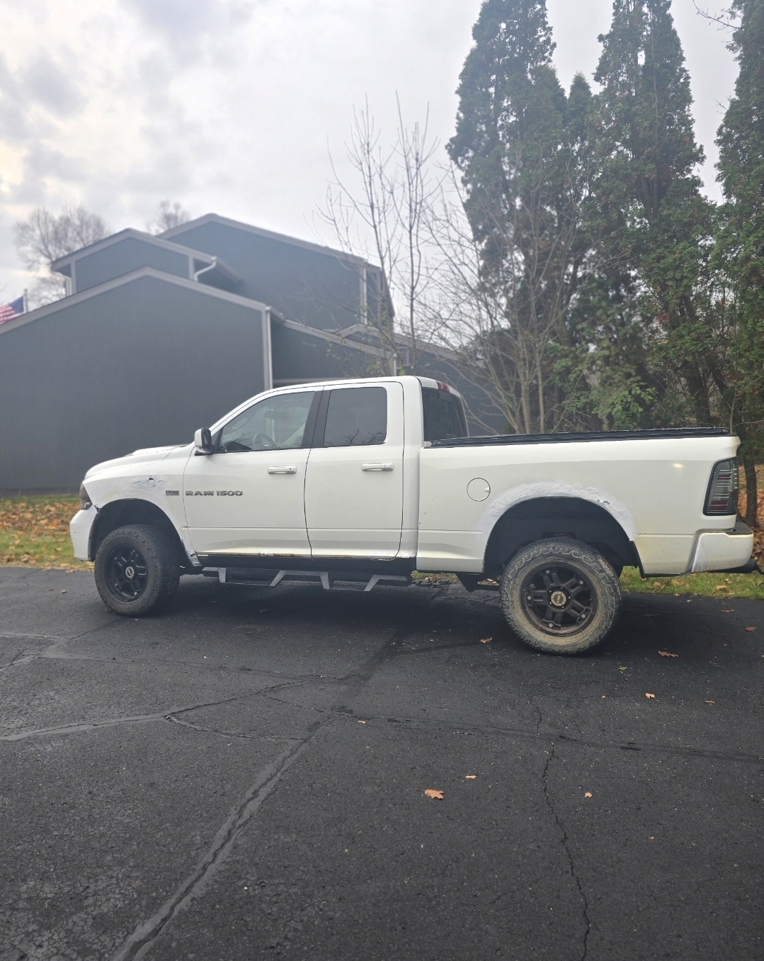 Used 2012 RAM 1500 Sport w/ Sport Premium Group AWD/4WD image 4