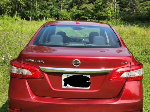 Used 2015 Nissan Sentra SV FWD image 26
