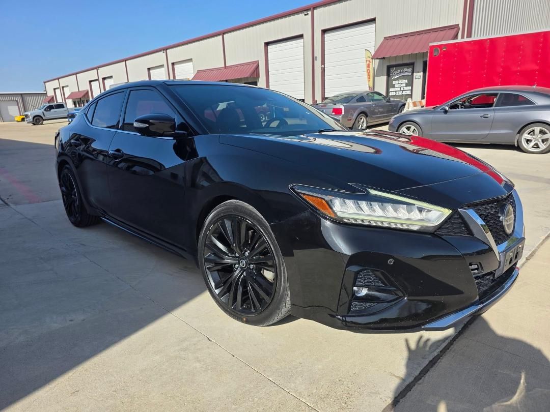 Used 2020 Nissan Maxima SR w/ Sport Mat Group FWD image 13