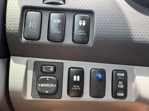 Used 2007 Toyota Tacoma PreRunner RWD image 22