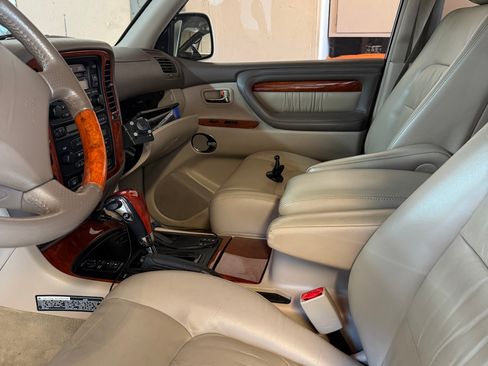 Used 2001 Lexus LX 470 4WD image 23