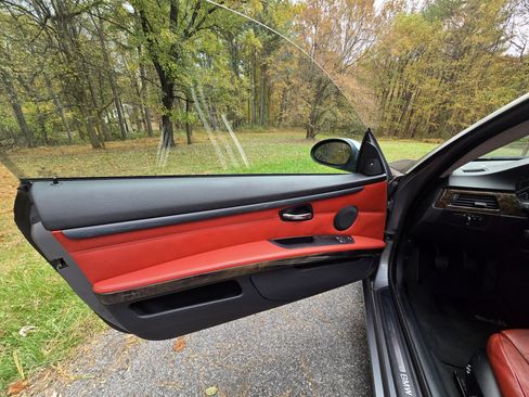 Used 2007 BMW 335i Coupe image 4