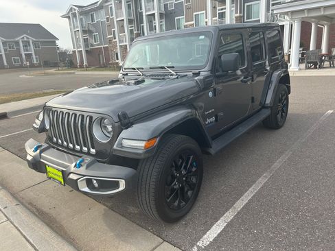 Used 2022 Jeep Wrangler Unlimited Sahara w/ Cold Weather Group image 1