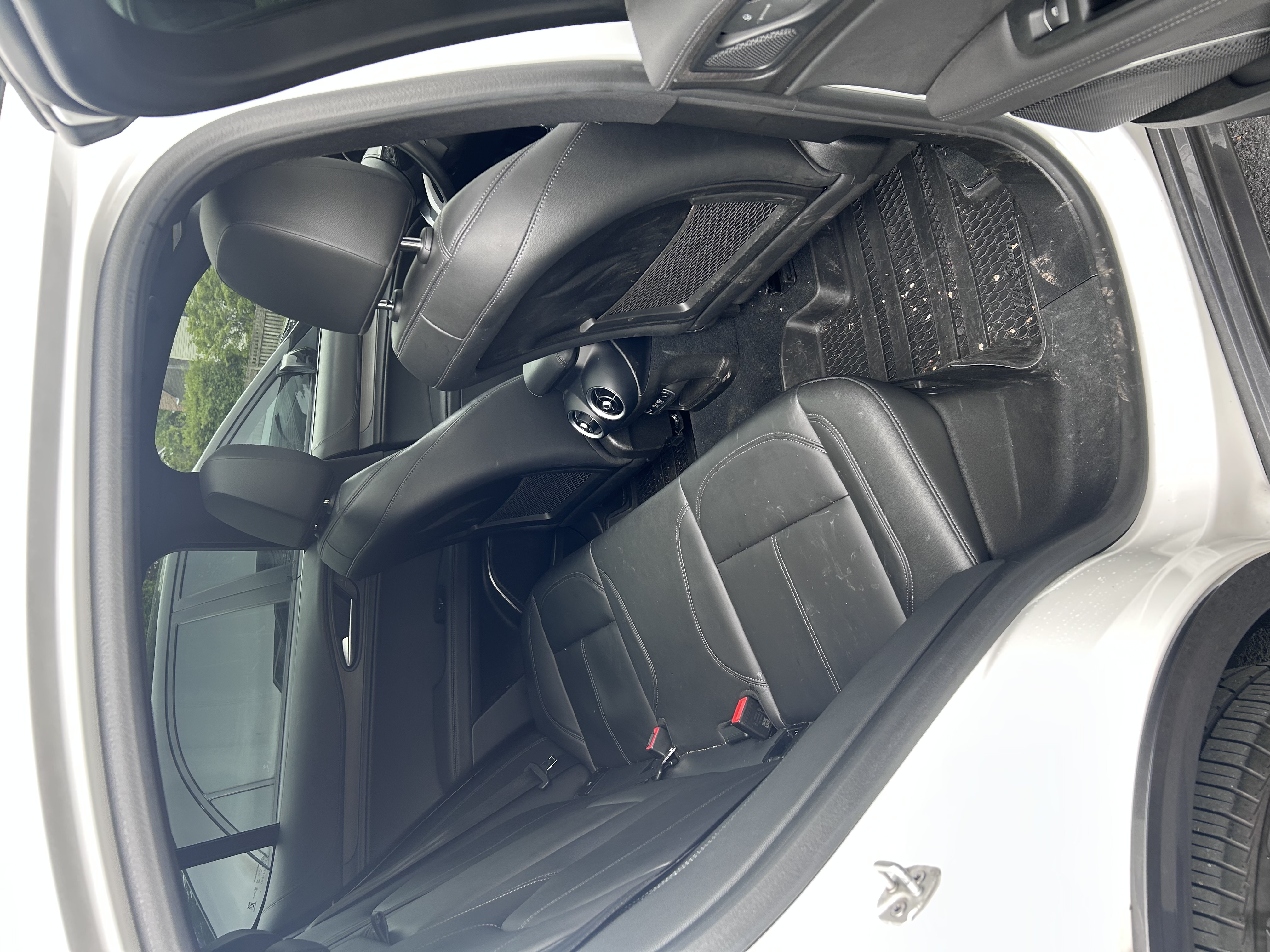 Used 2022 Alfa Romeo Stelvio Ti AWD/4WD image 12