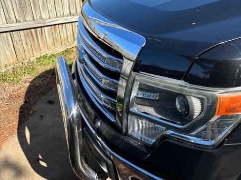 Used 2013 Ford F150 Lariat w/ Luxury Equipment Group image 4