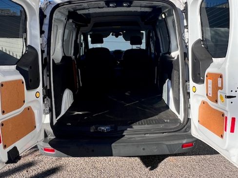 Used 2015 Ford Transit Connect XLT image 9