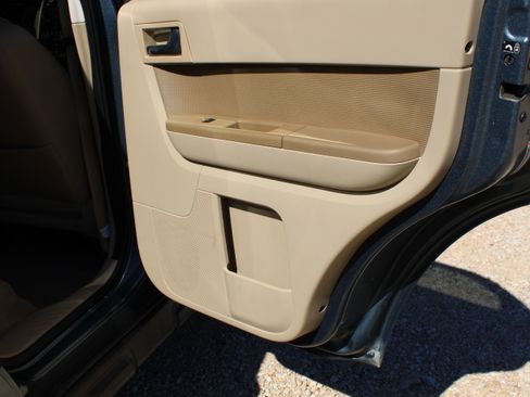 Used 2012 Ford Escape Limited image 19