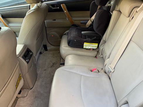 Used 2009 Toyota Highlander Limited AWD/4WD image 9