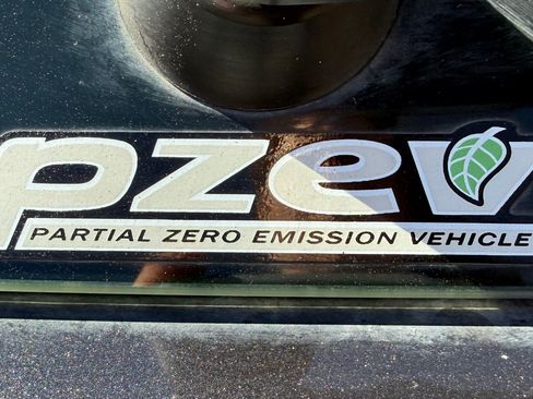 Used 2014 Subaru Impreza 2.0i Sport Premium image 12