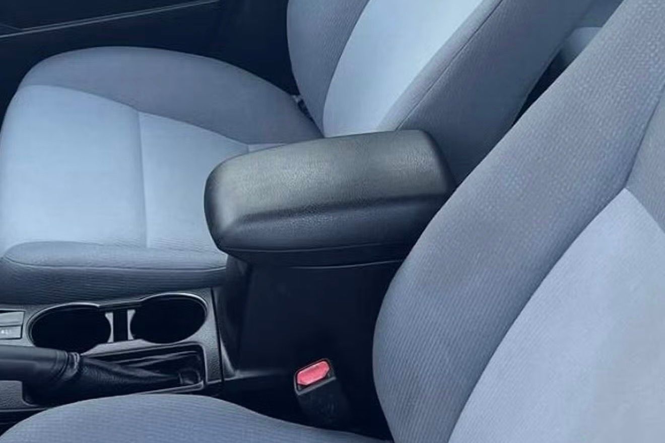 Used 2015 Toyota Corolla L FWD image 8