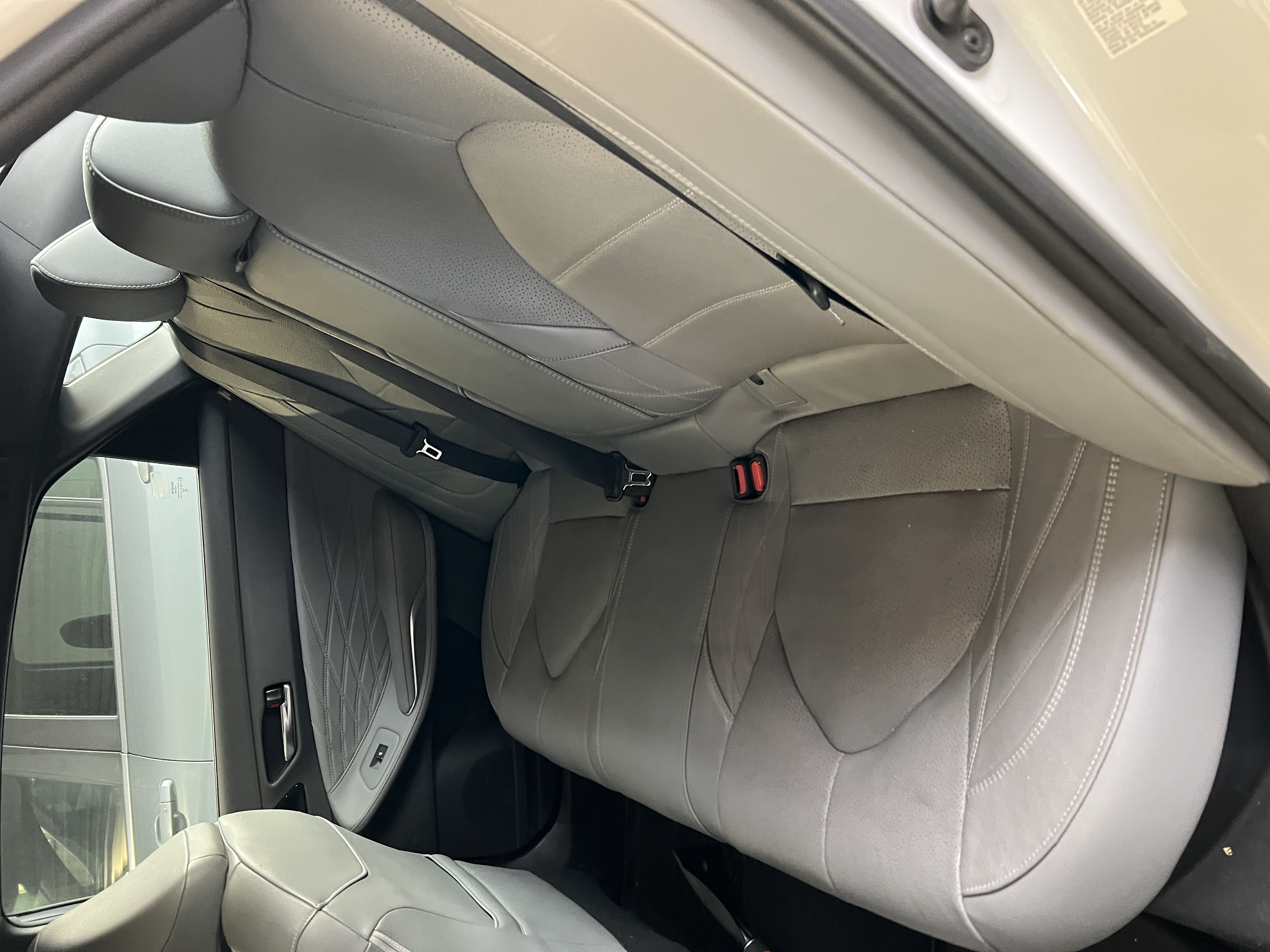 Used 2019 Toyota Avalon Limited w/ All Weather Liner Package FWD image 17