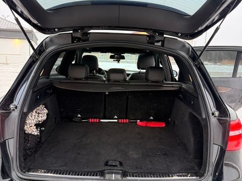 Used 2019 Mercedes-Benz GLC 300 4MATIC image 16