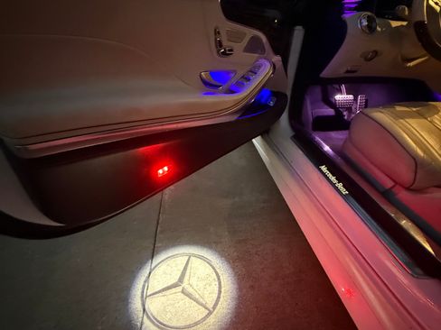Used 2020 Mercedes-Benz S 560 Cabriolet image 12