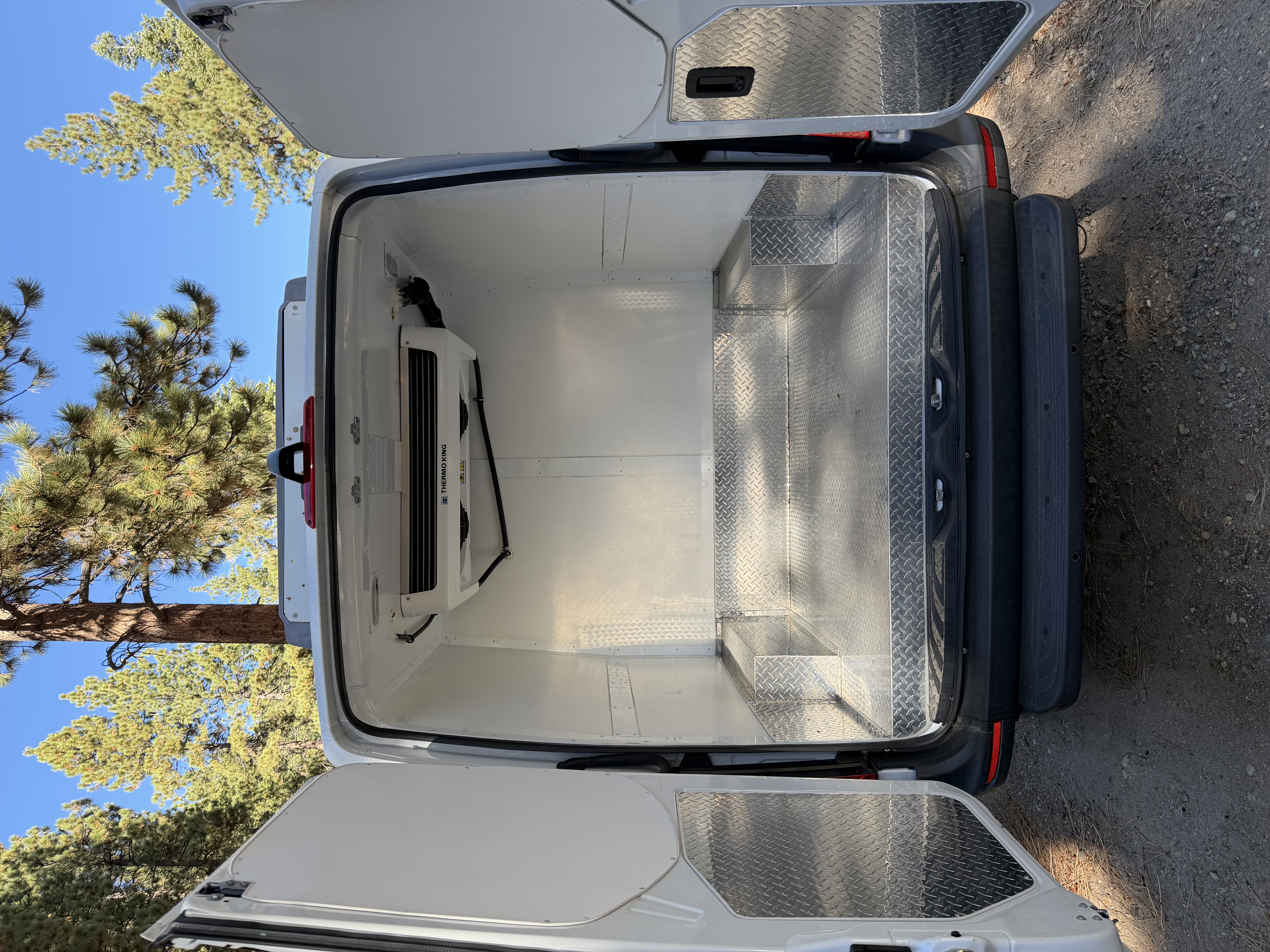 Used 2020 Mercedes-Benz Sprinter 2500 image 4
