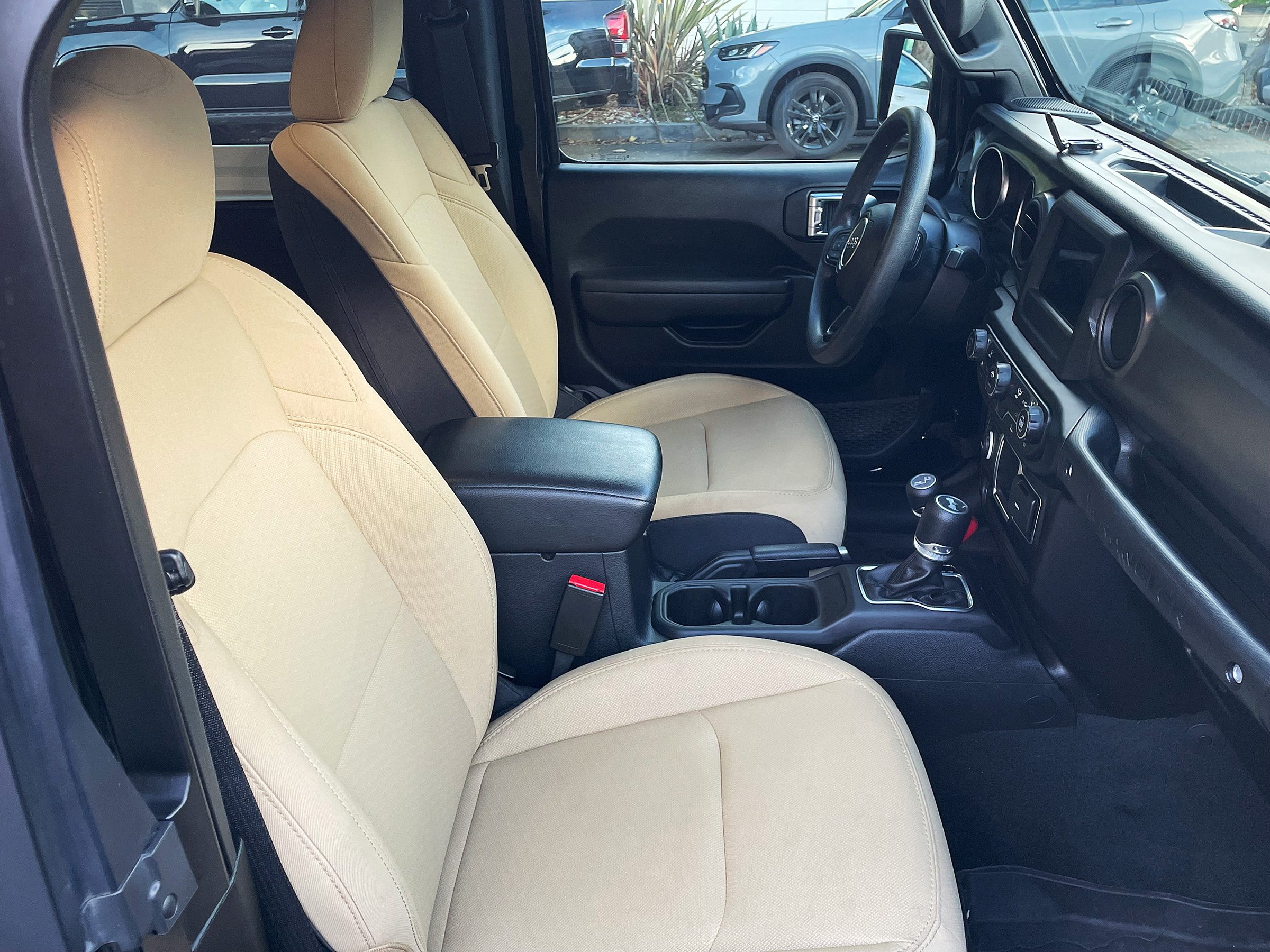 Used 2023 Jeep Wrangler Sport AWD/4WD image 13