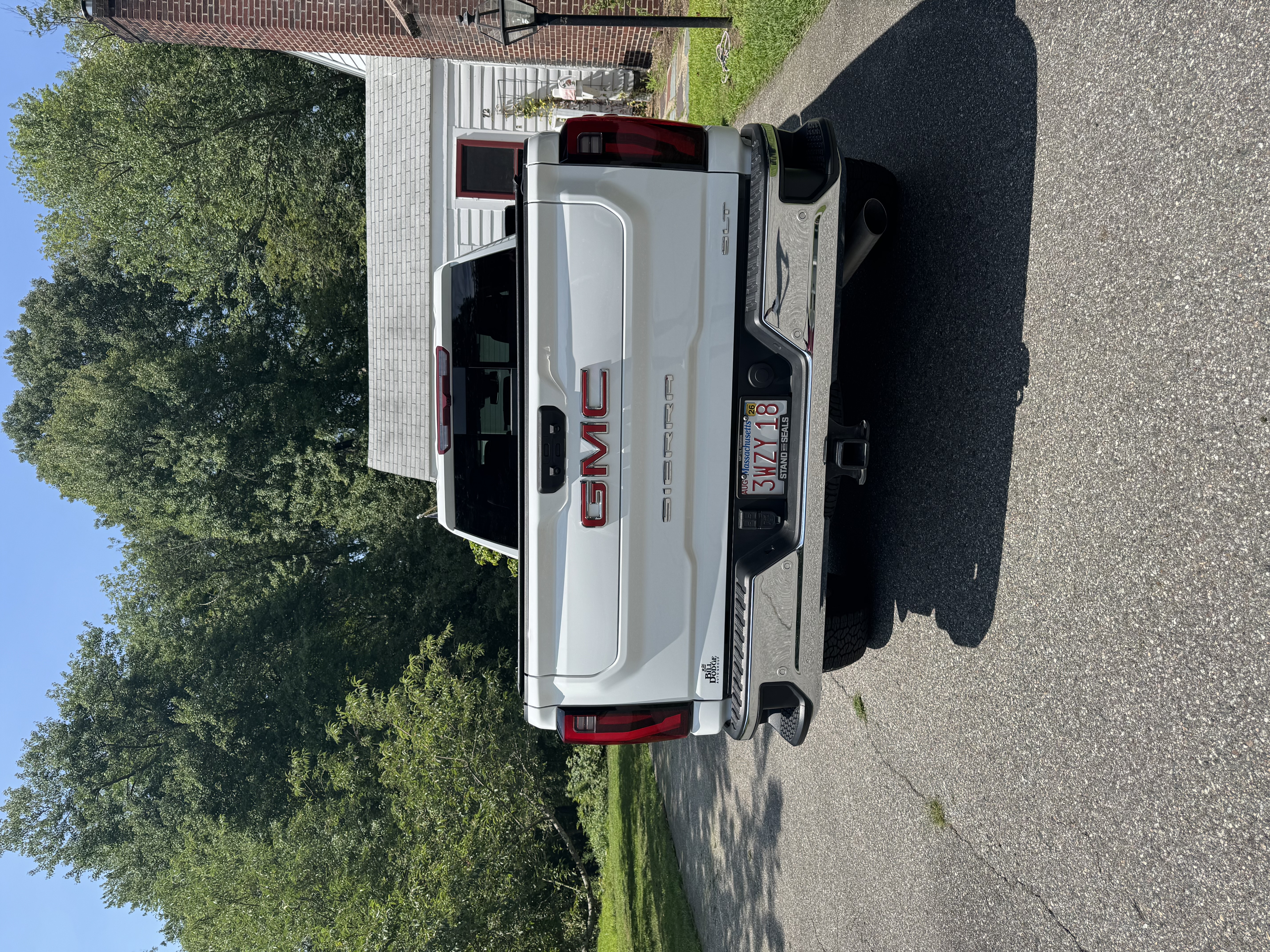 Used 2024 GMC Sierra 2500 SLT w/ SLT Premium Package AWD/4WD image 6