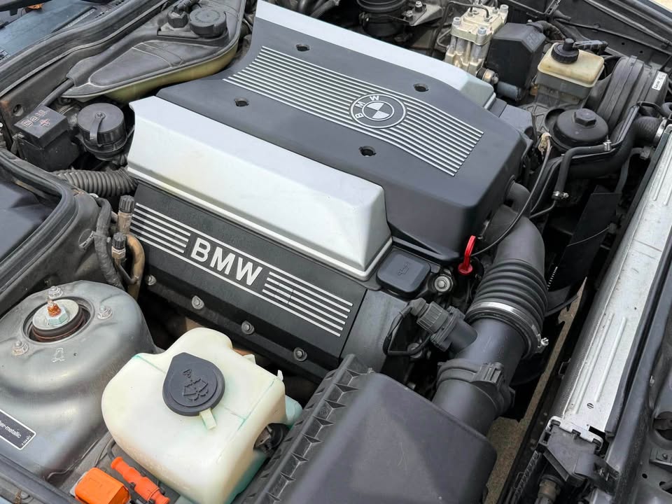 Used 1994 BMW 530i Sedan RWD image 10