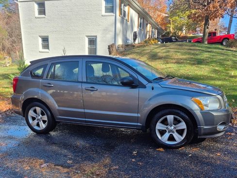 Used 2012 Dodge Caliber SXT image 1