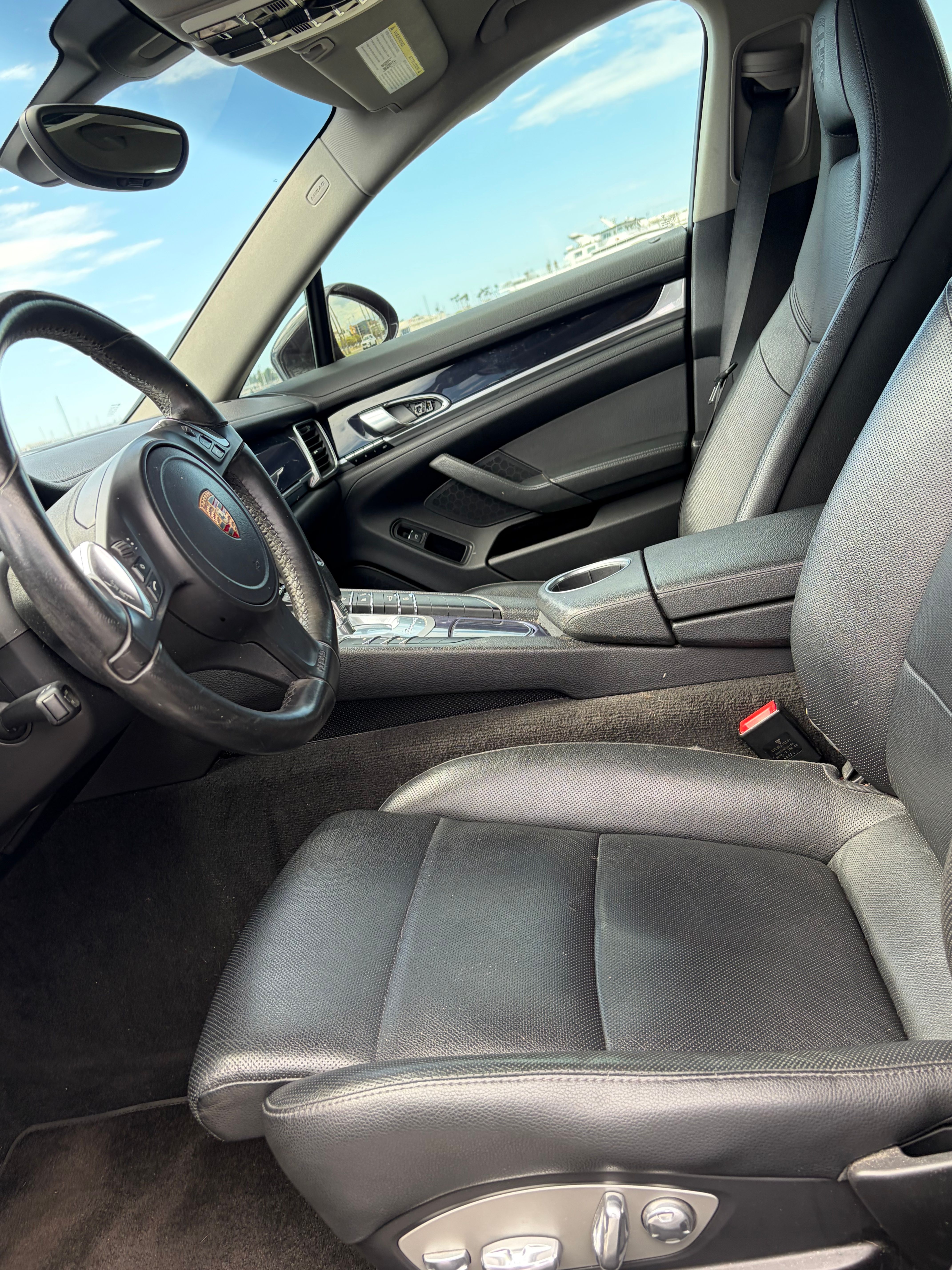 Used 2013 Porsche Panamera 4 Platinum Edition AWD/4WD image 14