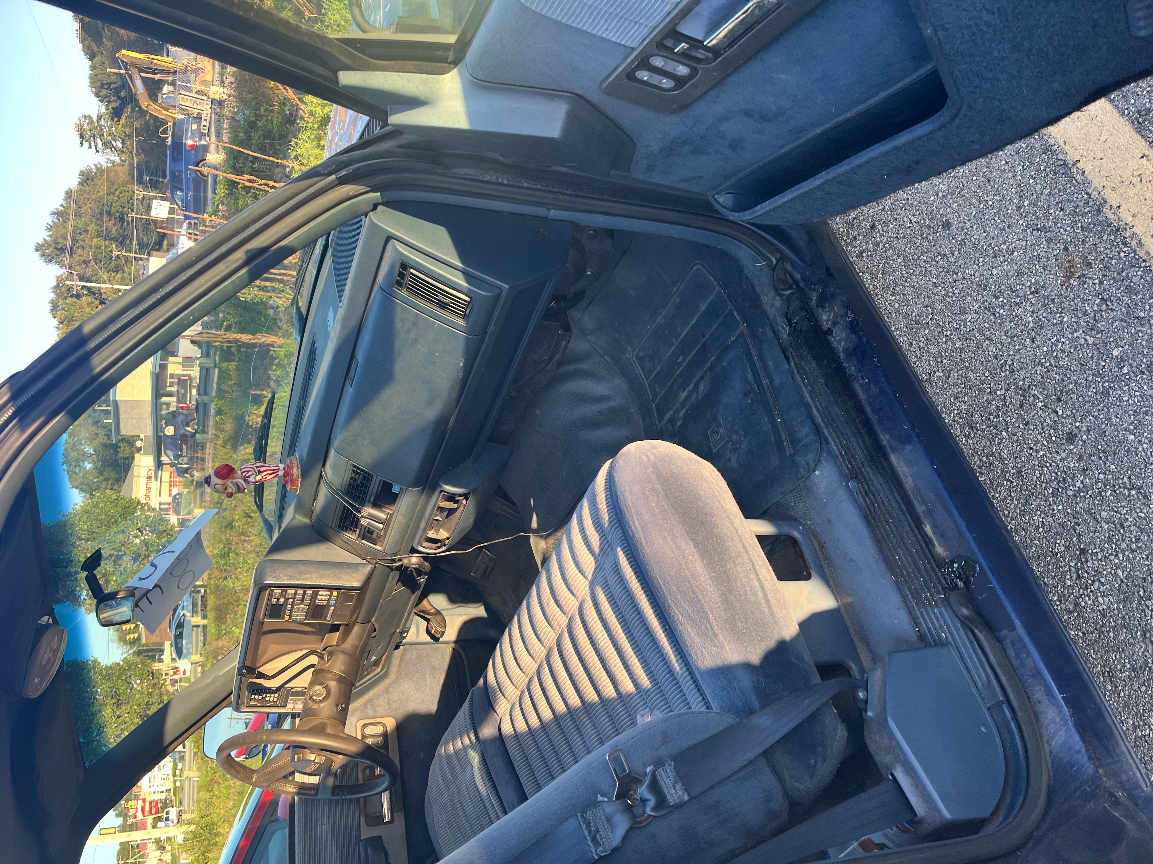 Used 1994 Chevrolet Silverado 1500 2WD Regular Cab image 10