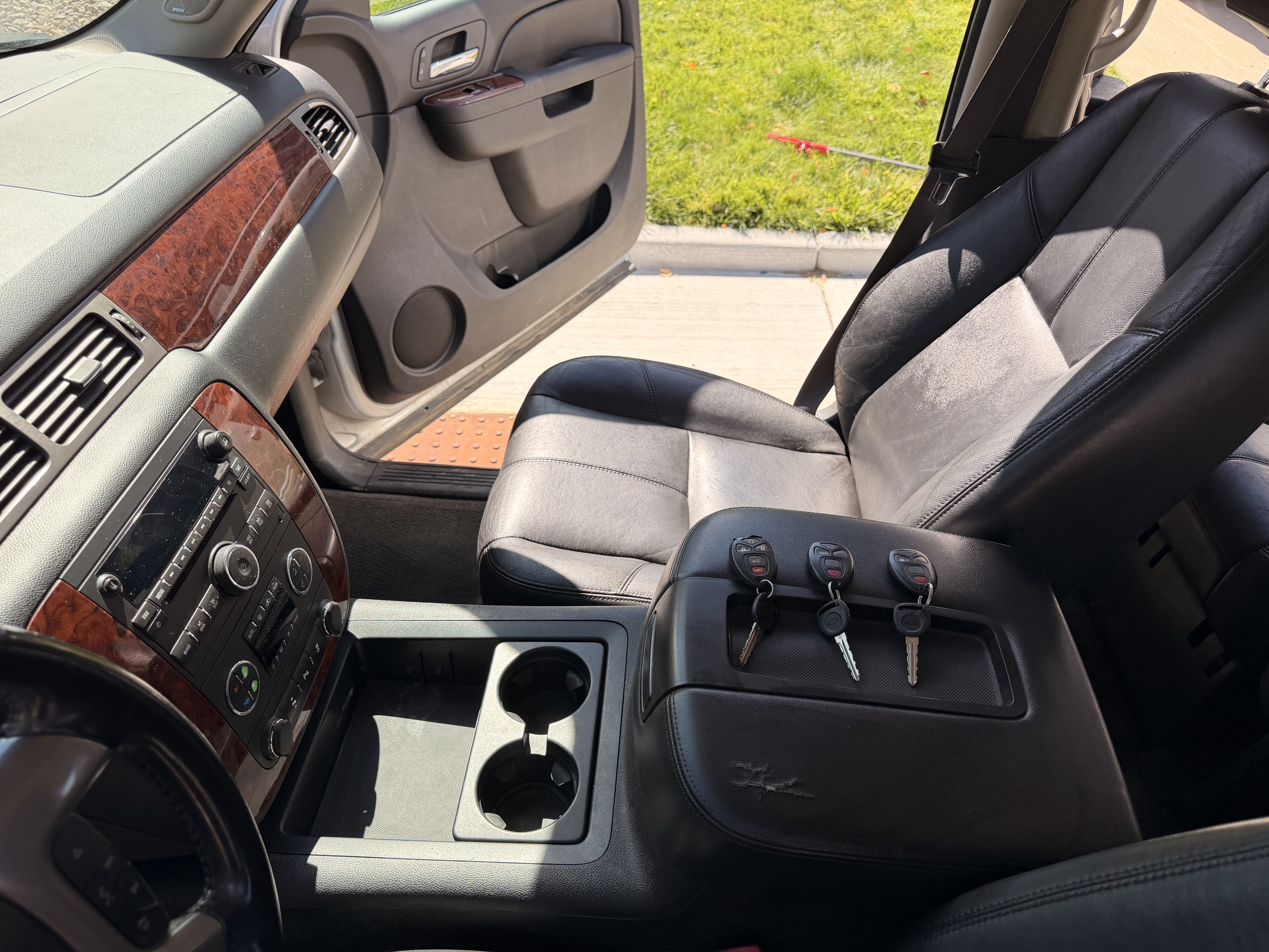 Used 2013 Chevrolet Tahoe LT AWD/4WD image 17